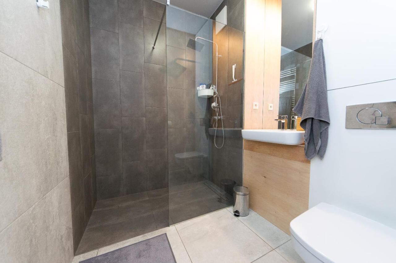 Appartement Main Trainstation One Bedroom Ac P4you Pl *
